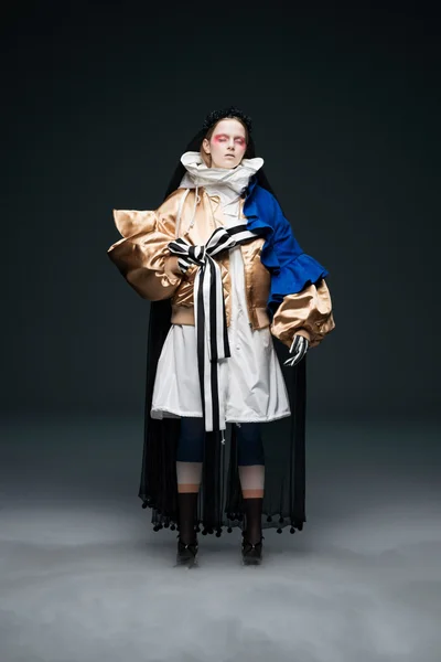 Look 3